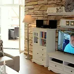 Barrierefreie In Ruhiger Zentrumslage By Interhome Apartment