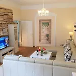 Barrierefreie In Ruhiger Zentrumslage By Interhome Apartment