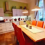 Apartment Barrierefreie In Ruhiger Zentrumslage By Interhome