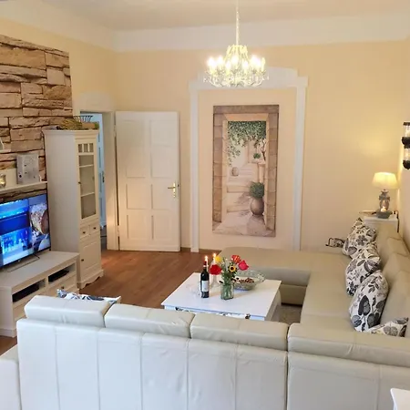 Barrierefreie In Ruhiger Zentrumslage By Interhome Appartement