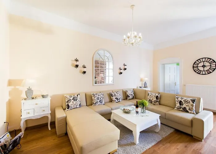 公寓 Barrierefreie In Ruhiger Zentrumslage By Interhome 奎德林堡